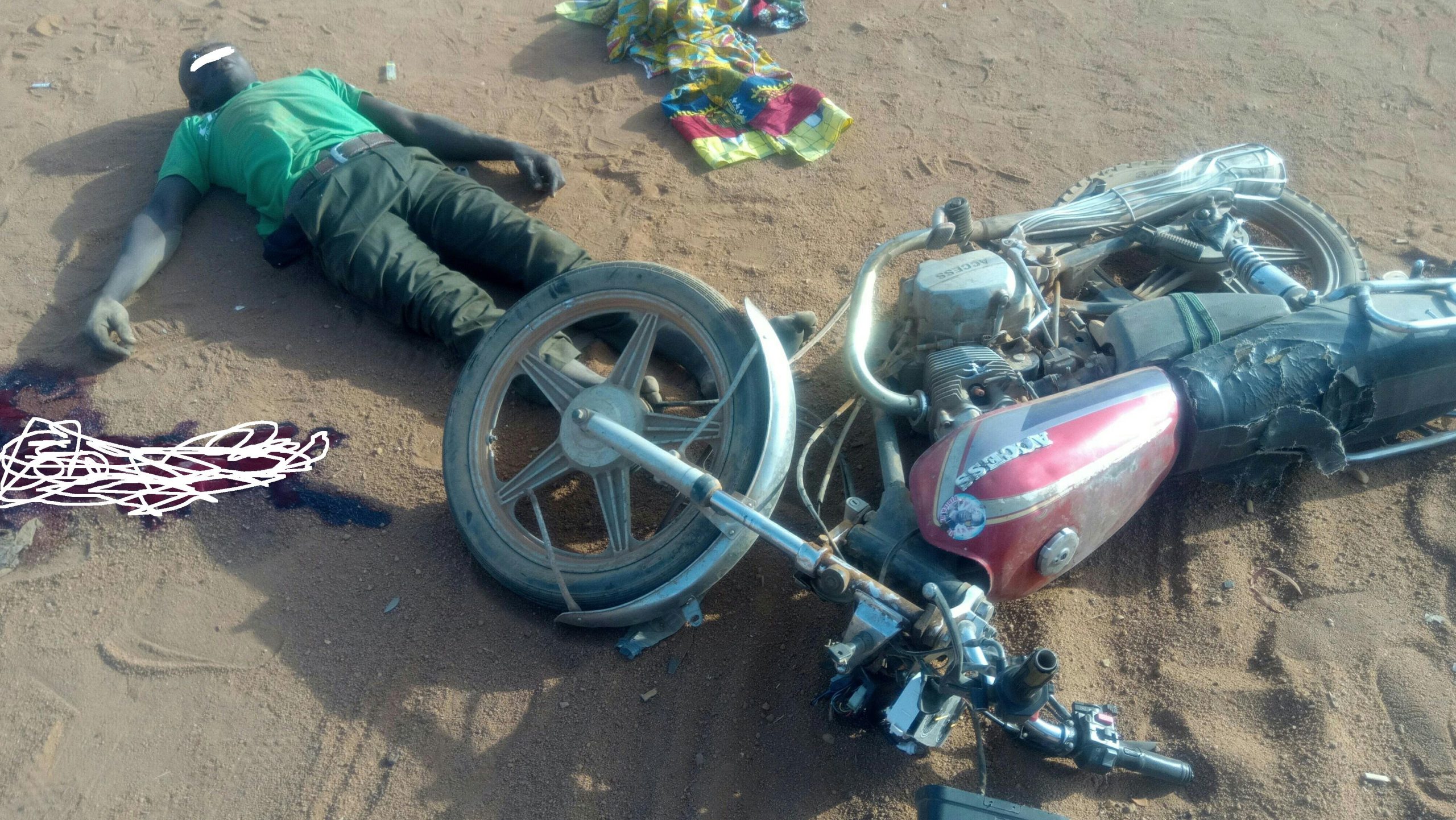 Un motocycliste tué par camion au croisement Cambéréne